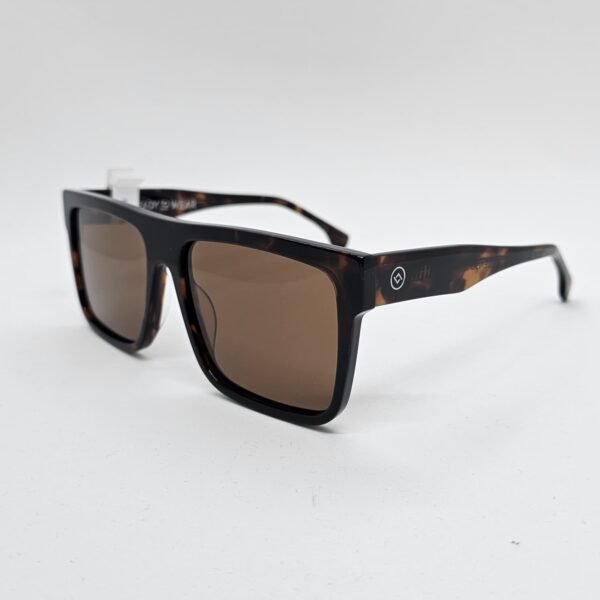 Lenso 608C3 lateral Lenso 608C3