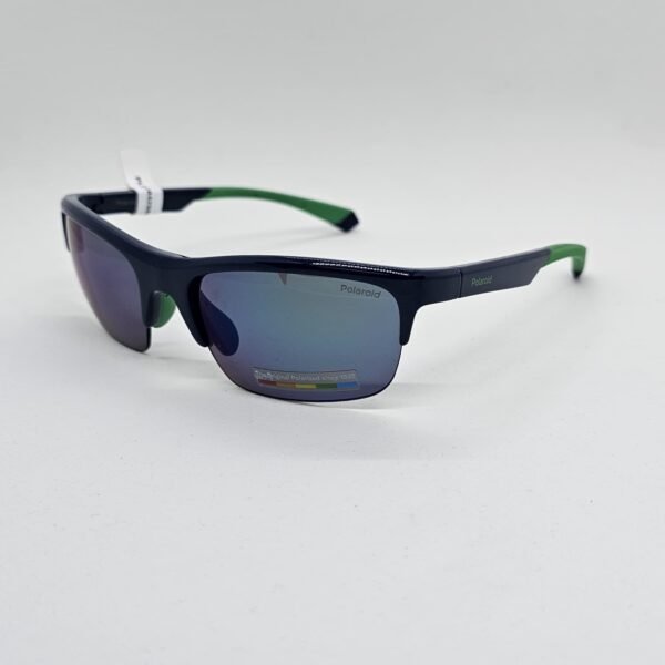 Polaroid 7042SRNB lateral Polaroid 7042SRNB