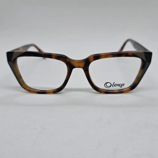 Loup 1204C1 frontal Loup 1204C1